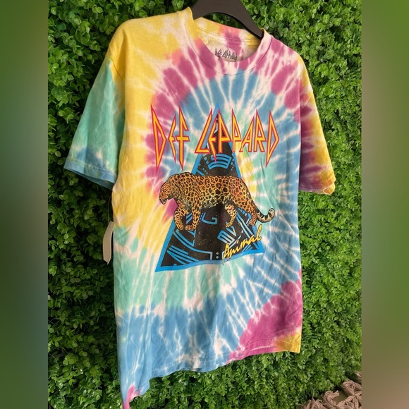 NWT Def Leppard Tie Dye Graphic T-Shirt - Picture 3 of 6